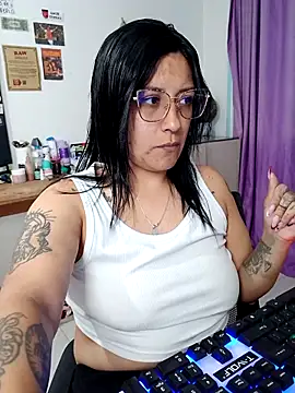 DaniPoison online show from 04-03-26, 07:34