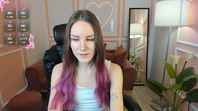 Snapshot of Clare__Florence chatting on 03-21-25, 01:23 Clare Florence online show from 03-21-25, 01:23