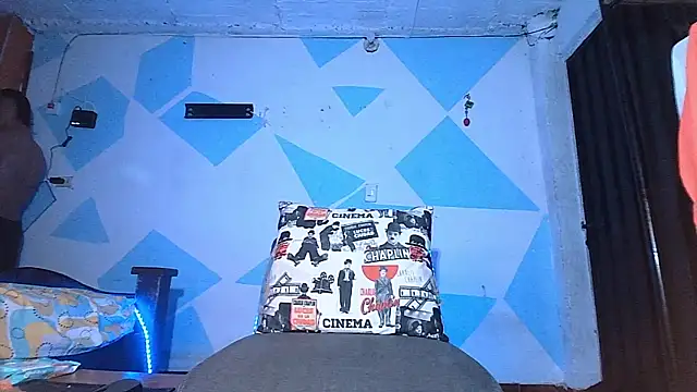 dareck 18 online show from 04-24-26, 01:41