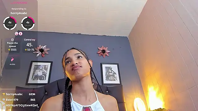 Snapshot of Lissandra_18 chatting on 03-12-25, 01:30 Lissandra 18 online show from 03-12-25, 01:30