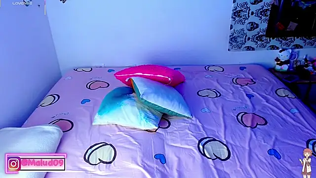 Snapshot of Malud09 chatting on 10-24-25, 01:07 Malud09 online show from 10-24-25, 01:07