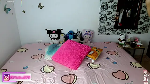 Snapshot of Malud09 chatting on 10-27-25, 01:04 Malud09 online show from 10-27-25, 01:04