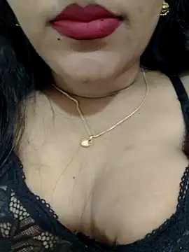 priya 00143 online show from 02-15-26, 12:25