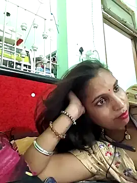 Snapshot of Hotty-Nidhi chatting on 09-11-25, 04:18 Hotty-Nidhi online show from 09-11-25, 04:18