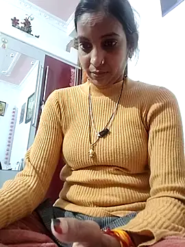 Hotty-Nidhi online show from 02-04-26, 03:56