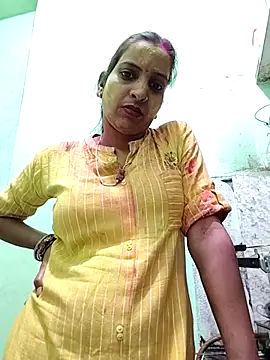 Hotty-Nidhi online show from 03-04-26, 04:46