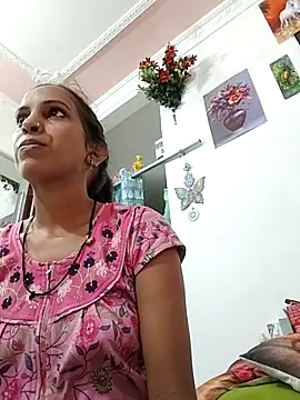 Snapshot of Hotty-Nidhi chatting on 06-20-26, 03:42 Hotty-Nidhi online show from 06-20-26, 03:42
