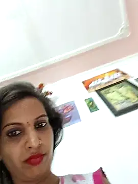 Snapshot of Hotty-Nidhi chatting on 06-25-26, 05:50 Hotty-Nidhi online show from 06-25-26, 05:50