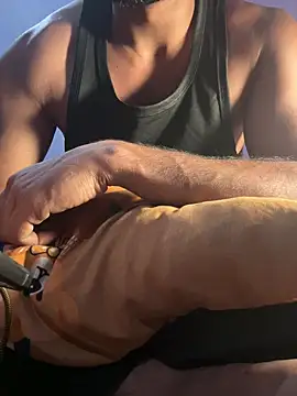 Snapshot of HARSHHU01 chatting on 03-21-25, 03:13 HARSHHU01 online show from 03-21-25, 03:13