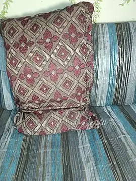 Snapshot of HARSHHU01 chatting on 10-12-25, 11:53 HARSHHU01 online show from 10-12-25, 11:53