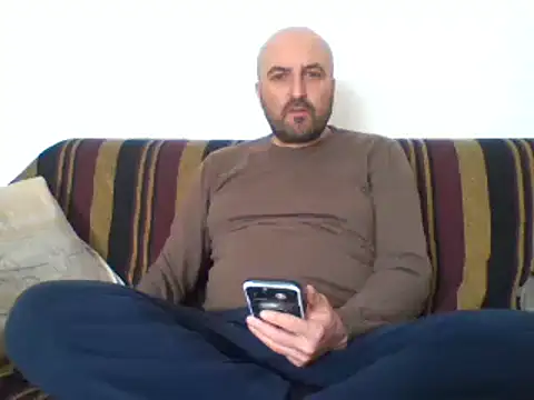 Snapshot of maxxxio12 chatting on 03-15-25, 01:07 maxxxio12 online show from 03-15-25, 01:07