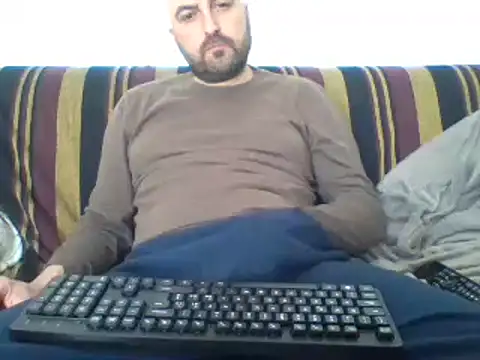 Snapshot of maxxxio12 chatting on 03-16-25, 11:05 maxxxio12 online show from 03-16-25, 11:05