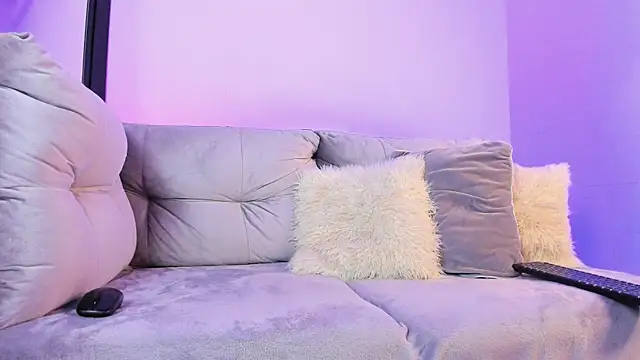 Snapshot of AshtonnSummer chatting on 11-21-25, 09:13 AshtonnSummer online show from 11-21-25, 09:13