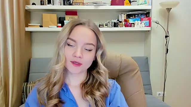 Kara Smith  online show from 01-18-25, 10:39