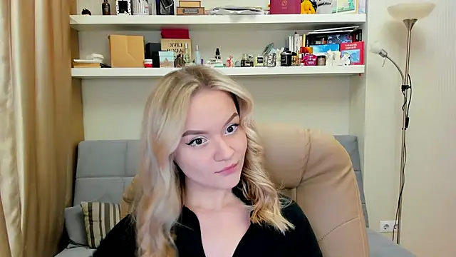 Kara Smith  online show from 02-23-25, 09:26