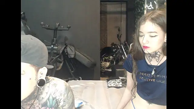 Snapshot of Alucard-Carmila chatting on 03-19-25, 04:36 Alucard-Carmila online show from 03-19-25, 04:36