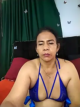 Snapshot of AlexaNovoa_ chatting on 11-09-25, 01:48 AlexaNovoa online show from 11-09-25, 01:48