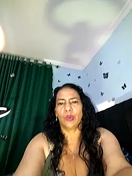 Snapshot of AlexaNovoa_ chatting on 11-29-25, 01:08 AlexaNovoa online show from 11-29-25, 01:08