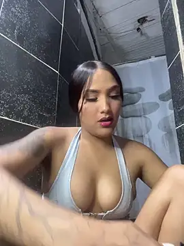 Snapshot of iamsara_21 chatting on 02-14-26, 03:03 iamsara 21 online show from 02-14-26, 03:03