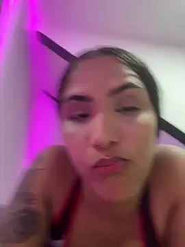 Snapshot of iamsara_21 chatting on 03-25-26, 05:13 iamsara 21 online show from 03-25-26, 05:13