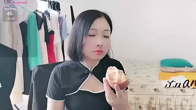 Rachel-6600 online show from 09-15-25, 02:22