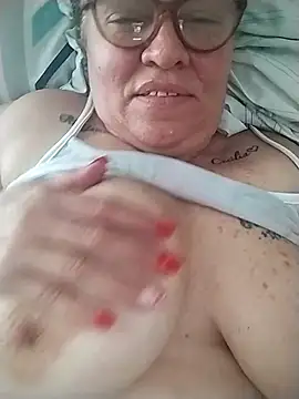 Olgahunder online show from 02-16-26, 06:37