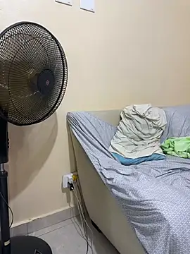 fragance21 online show from 04-12-26, 02:05