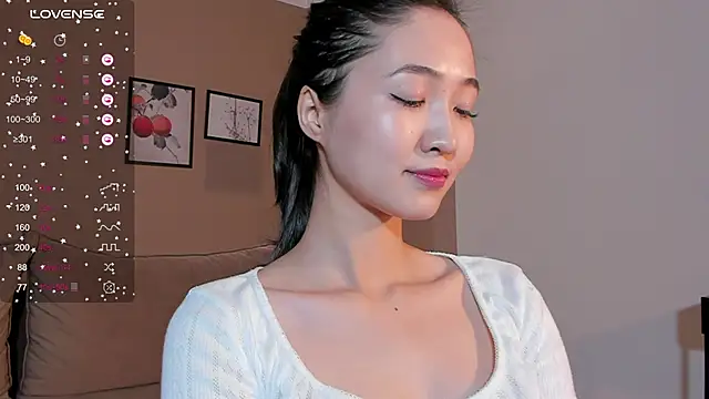 SeulBi online show from 10-21-25, 04:19