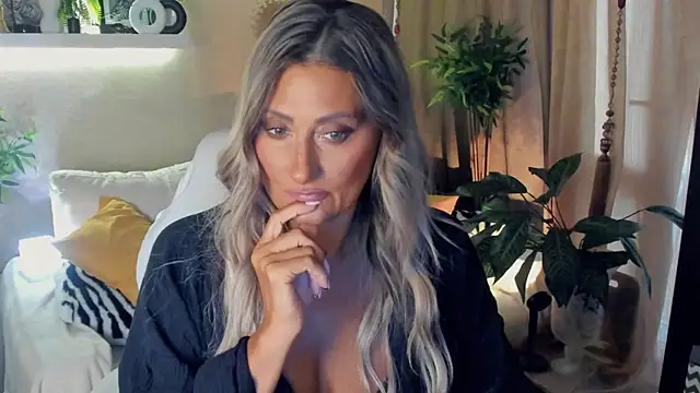 SarahAlluring online show from 07-30-26, 02:16