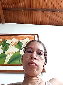Snapshot of Sexi_girl29 chatting on 06-18-26, 01:26 Sexi girl29 online show from 06-18-26, 01:26