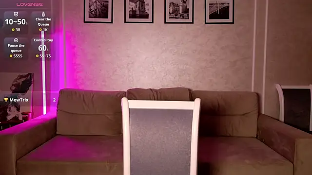  moon girl 18 online show from 03-01-26, 04:42