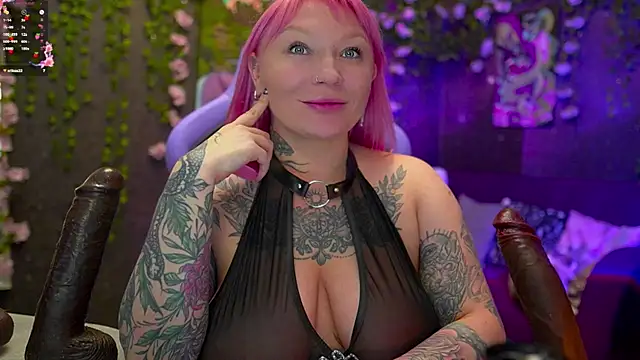 Snapshot of BlackedBarbie chatting on 10-05-25, 07:45 BlackedBarbie online show from 10-05-25, 07:45