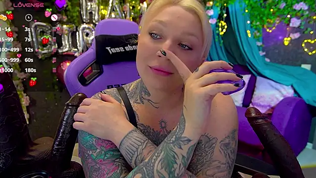 BlackedBarbie online show from 06-19-26, 07:06