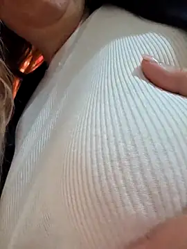 Irina3718 online show from 04-09-26, 01:49