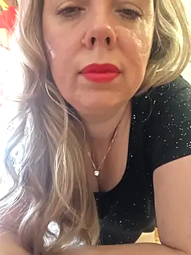 Irina3718 online show from 04-25-26, 09:01