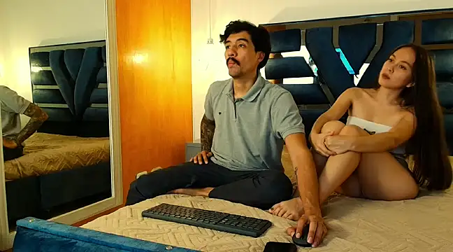 valery and Dani  online show from 03-11-25, 08:42