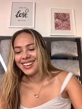 valery and Dani  online show from 11-27-25, 08:00