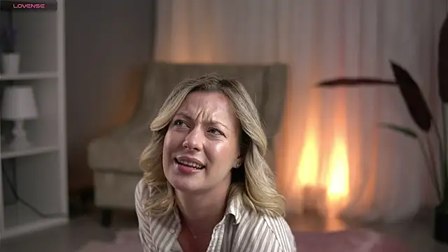 AnnastasiaMills online show from 04-21-26, 01:42