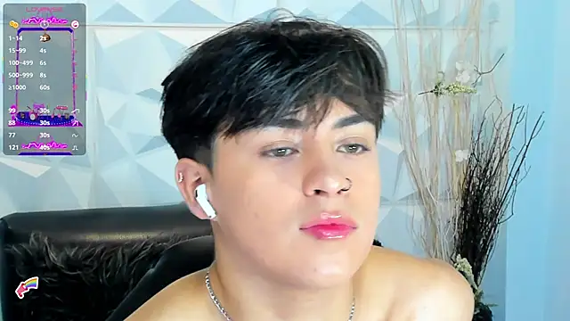 Snapshot of Sam_Daves chatting on 09-13-25, 01:55 Sam Daves online show from 09-13-25, 01:55