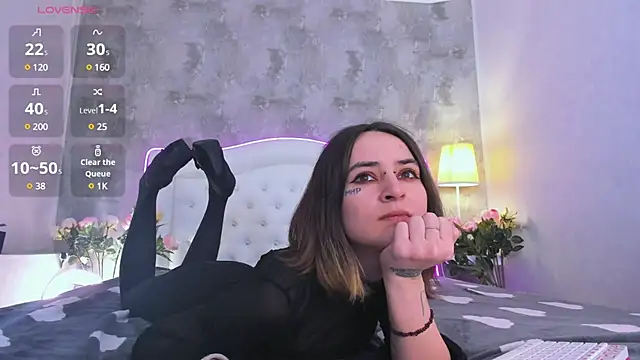 Elaine Hard online show from 03-22-25, 11:31