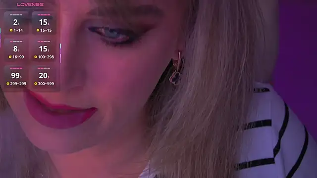 CandyLadyyy online show from 04-25-26, 09:01