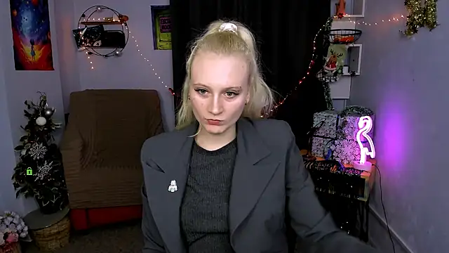 madam uliis online show from 01-06-26, 03:27