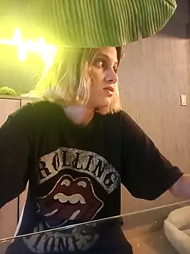 VictoriaLuxe online show from 09-08-25, 11:48