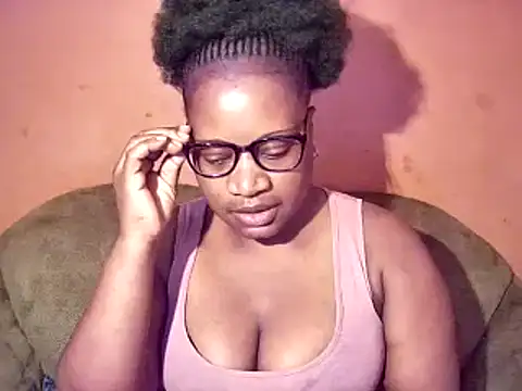 Snapshot of sexyamanda_ chatting on 03-15-25, 02:14 sexyamanda  online show from 03-15-25, 02:14