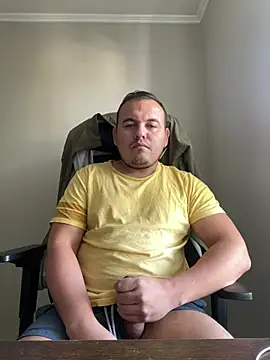 Snapshot of Gusta_bi chatting on 02-09-26, 02:21 Gusta bi online show from 02-09-26, 02:21