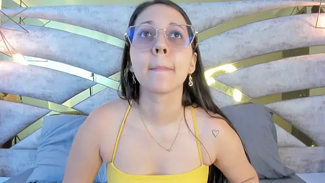 Sofiia Rossee  online show from 10-31-25, 08:10