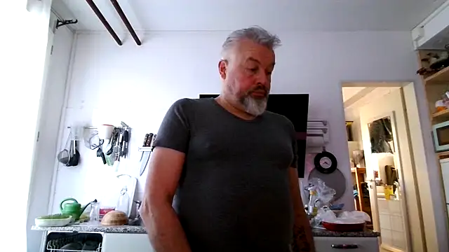 Berg Boy online show from 02-26-26, 07:18