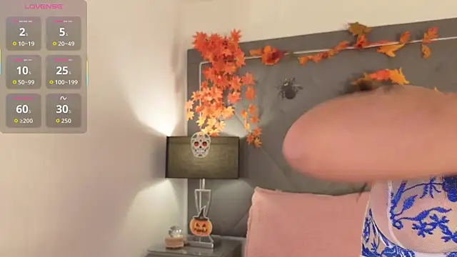 Snapshot of Alexa_Madisson chatting on 10-28-25, 09:17 Alexa Madisson online show from 10-28-25, 09:17