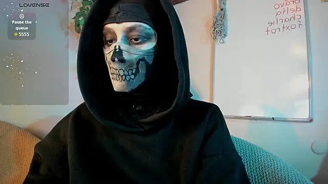 Snapshot of cos_operator chatting on 10-30-25, 07:14 cos operator online show from 10-30-25, 07:14