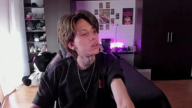 xIce Boy online show from 02-19-26, 01:07